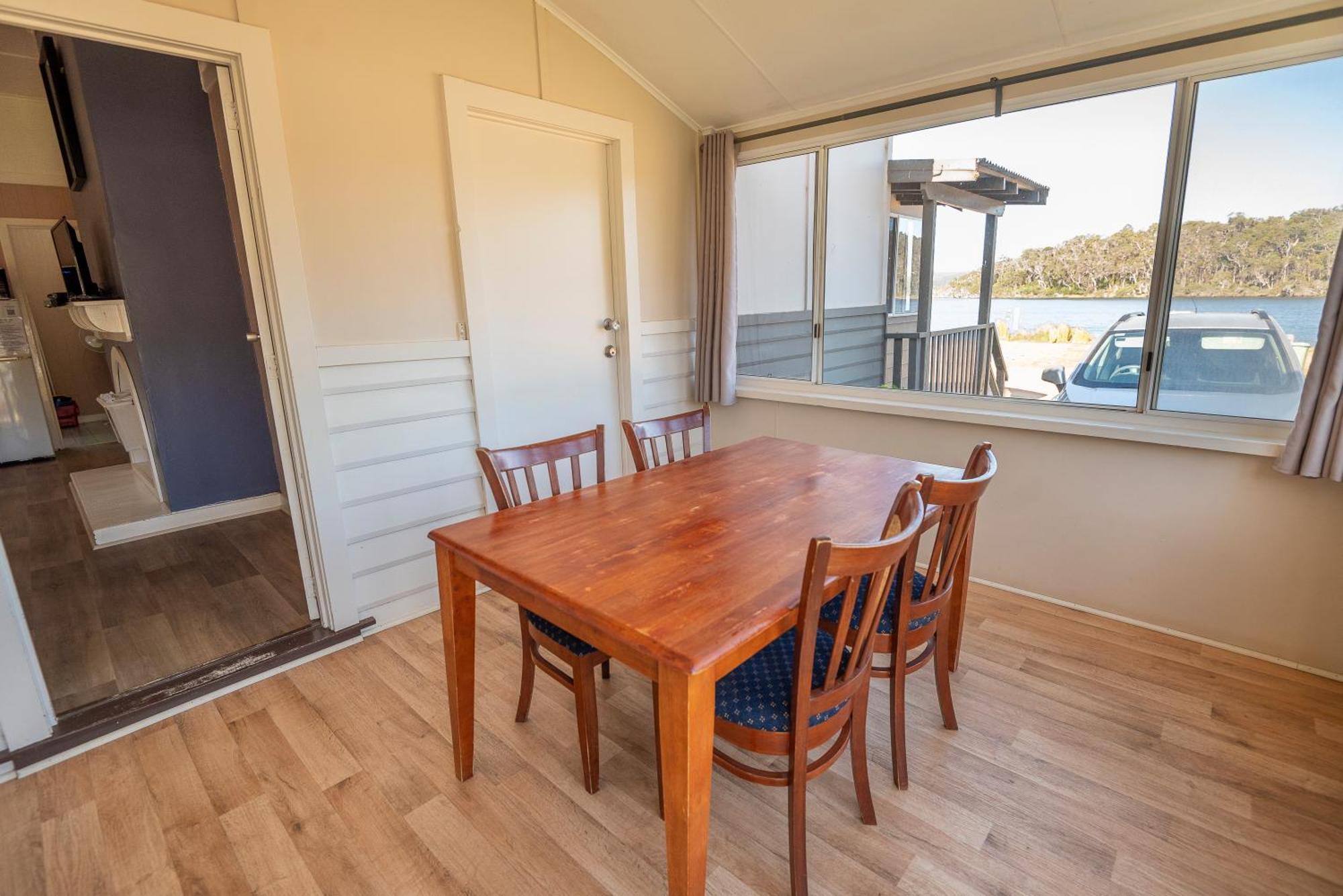 Walpole Rest Point Caravan Park 3*