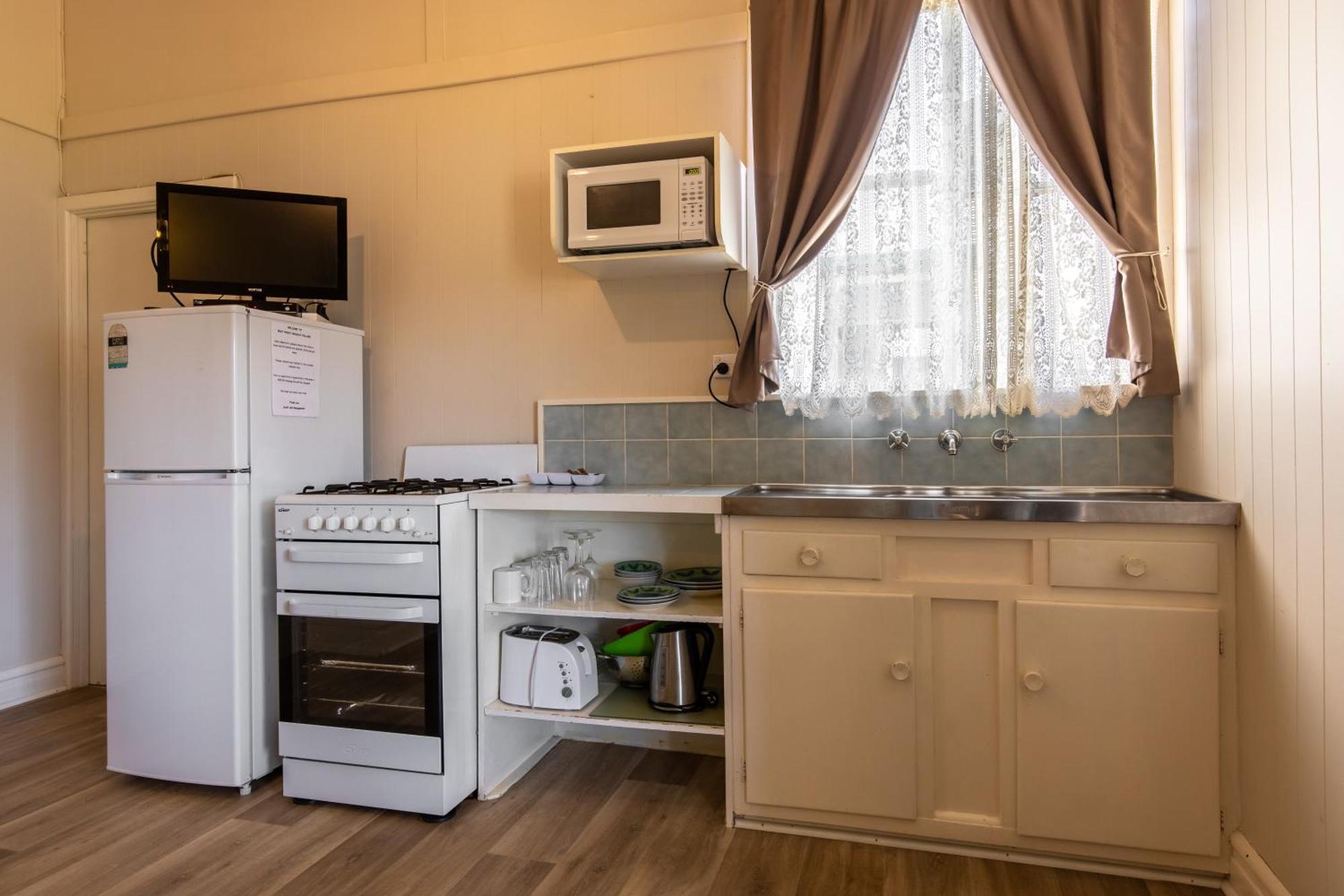 Walpole Rest Point Caravan Park 3*